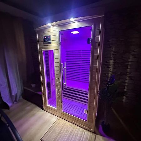 E Servagnat T3 Luxe Avec Sauna Jacuzzi Et Hammam Эперне Экстерьер фото
